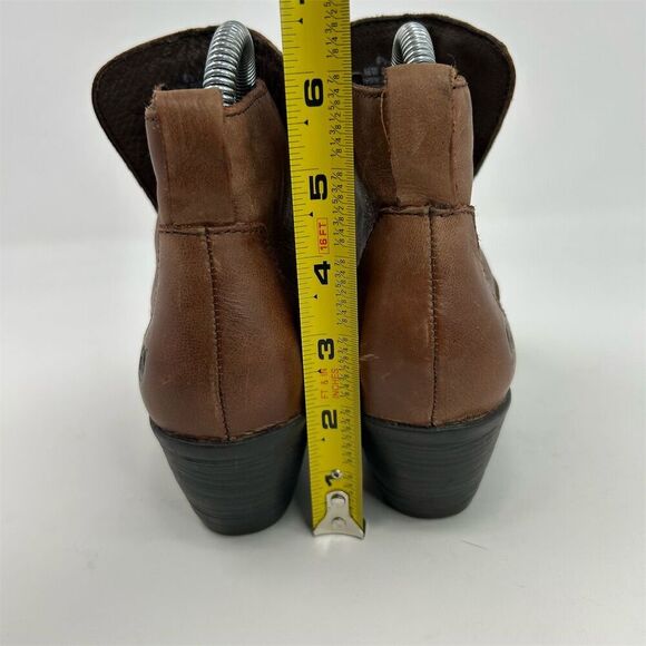Born Tati Women's Brown Leather Pull On Ankle Boots Size 6.5 Casual Comfort - Picture 9 of 14